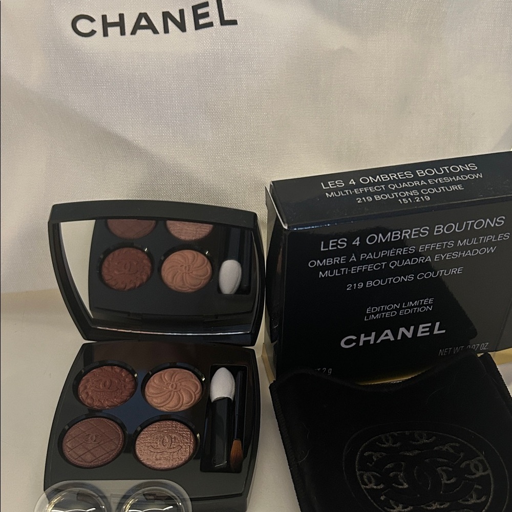 CHANEL Les 4 Ombres Eyeshadow Palette - 219 boutons couture